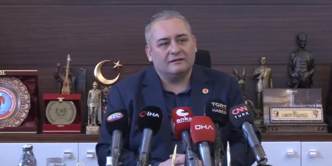Mesut Özarslan Cumhur’a göz kırptı