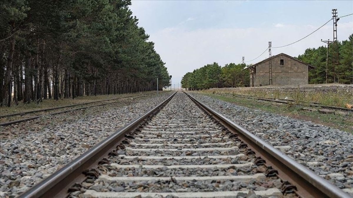 Türkiye bazı demir yolu ağlarının bu yıl itibariyle tamamlanması bekleniyor