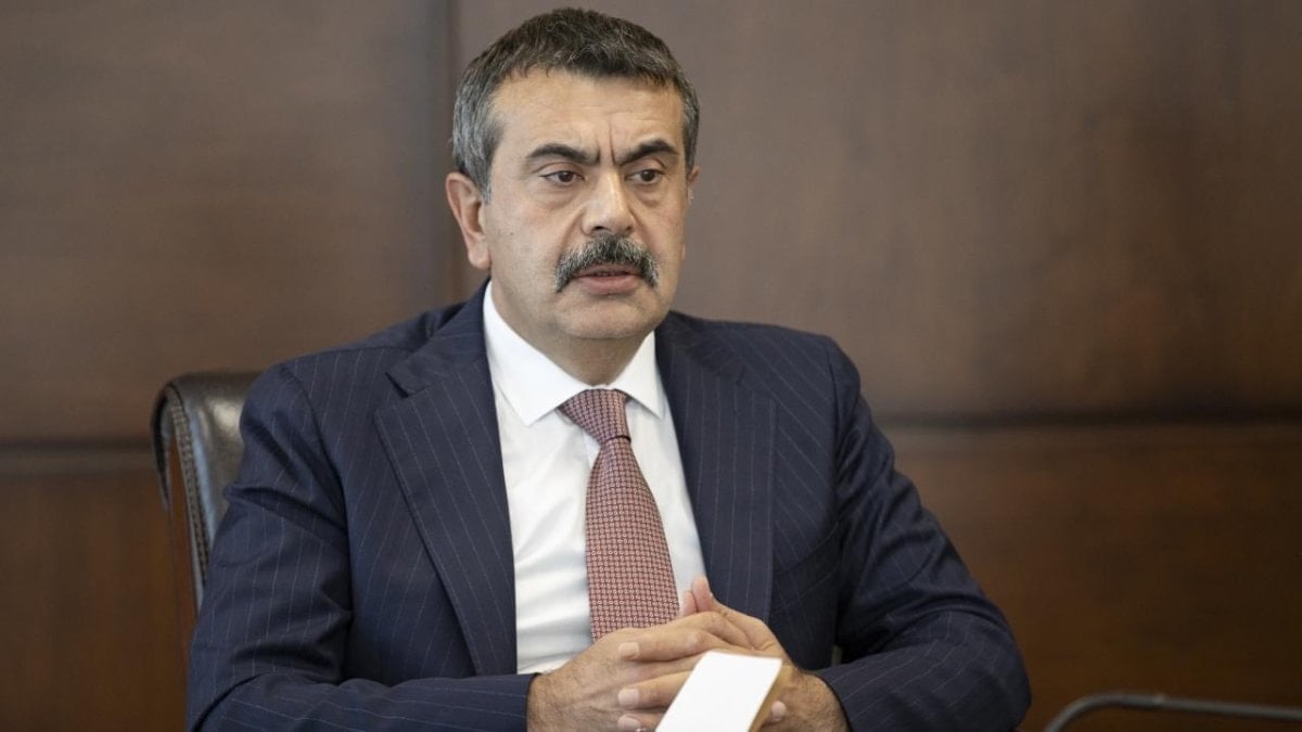Yusuf Tekin’den ara tatil açıklaması