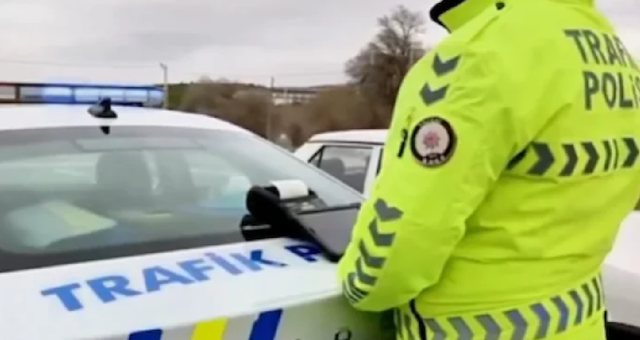 Trafikte bunu yapan yandı