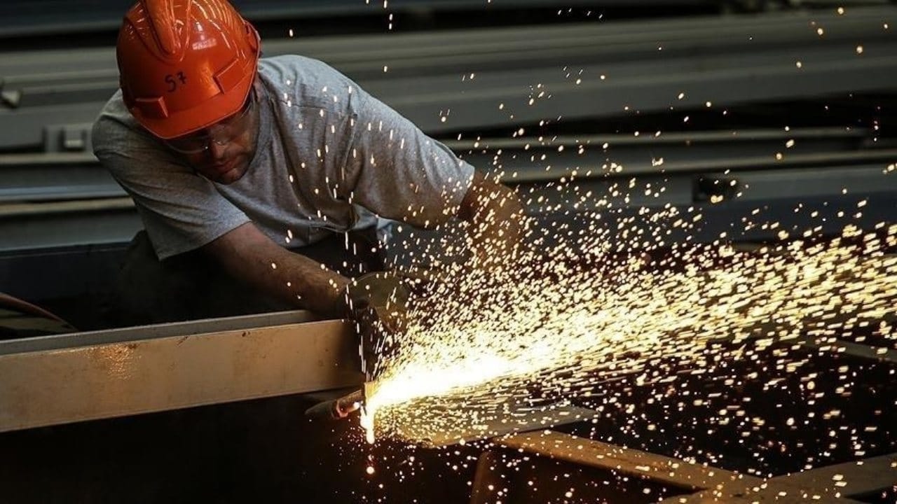 Sanayi üretimi martta geriledi