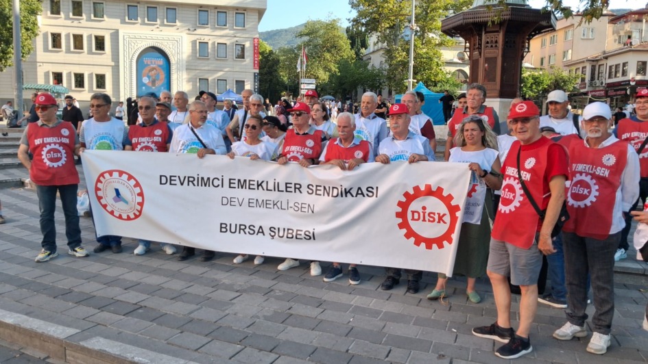 Emekliler Bursa’dan seslendi: “Emekliler sefalete mahkûm edildi!”